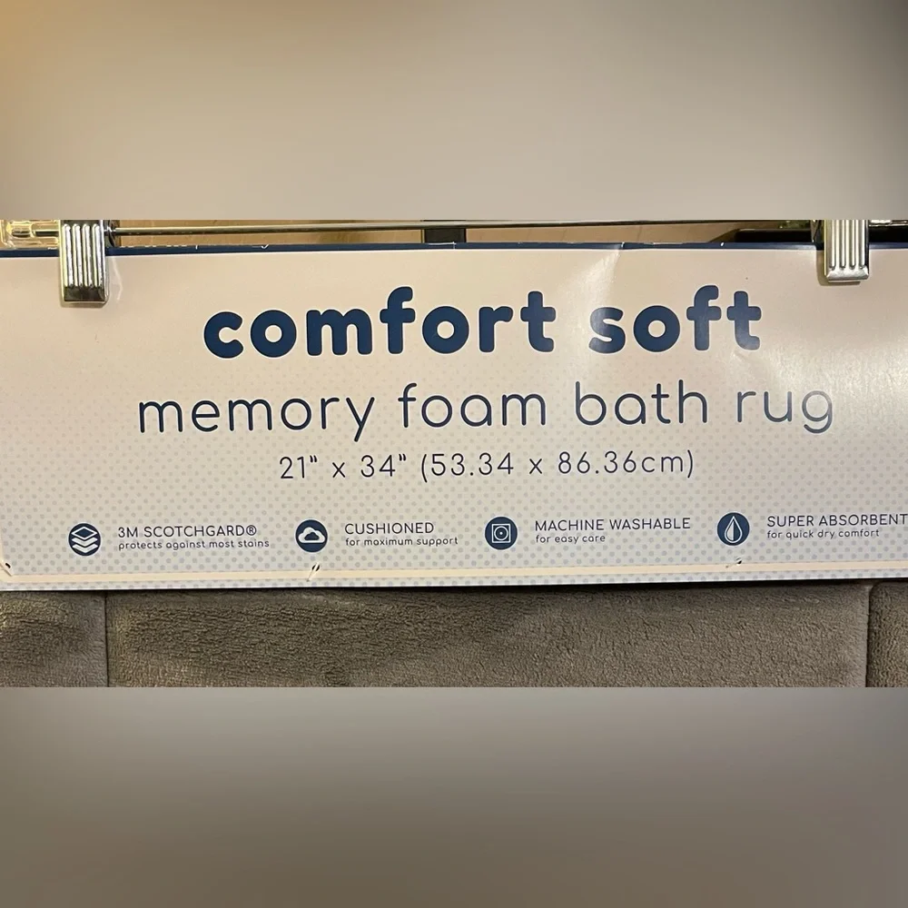 NWT - Sunham Home Fashions Comfort Soft Memory Foam Bath Rug 21”X34”